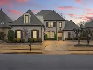 Exquisite Custom Home in Memphis National Golf Club