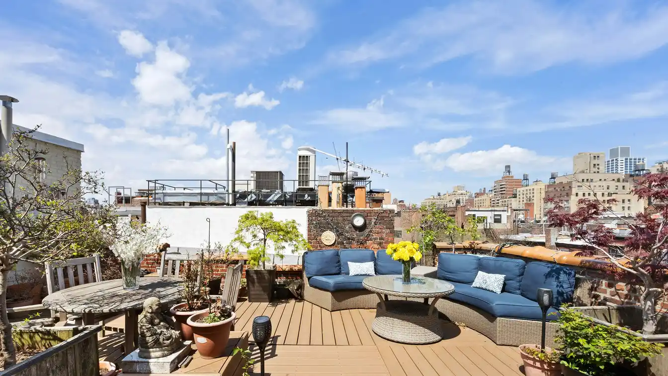 Terrace Lovers' Dream
