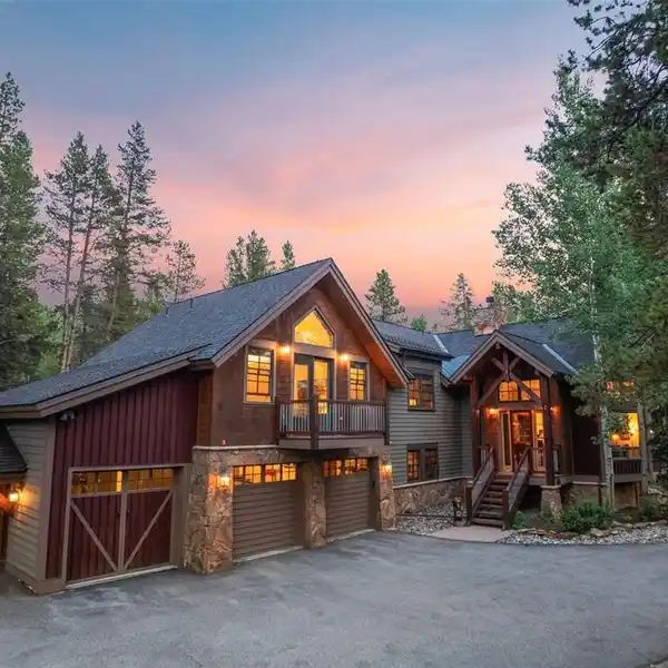 BEAUTIFULLY REMODELED HIGHLANDS HOME