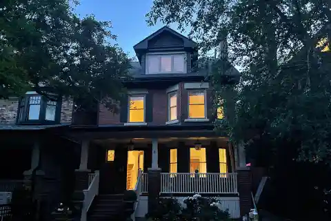 Beautiful Home in Prime North Rosedale