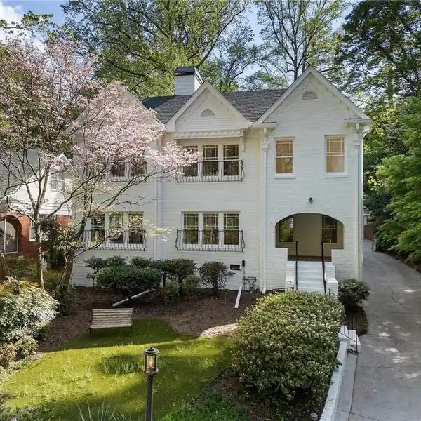 REGAL HISTORIC HOME