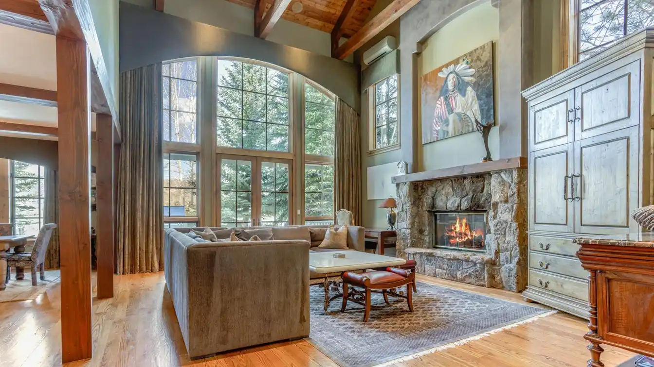 Wonderful Custom Home Overlooking Golf Course