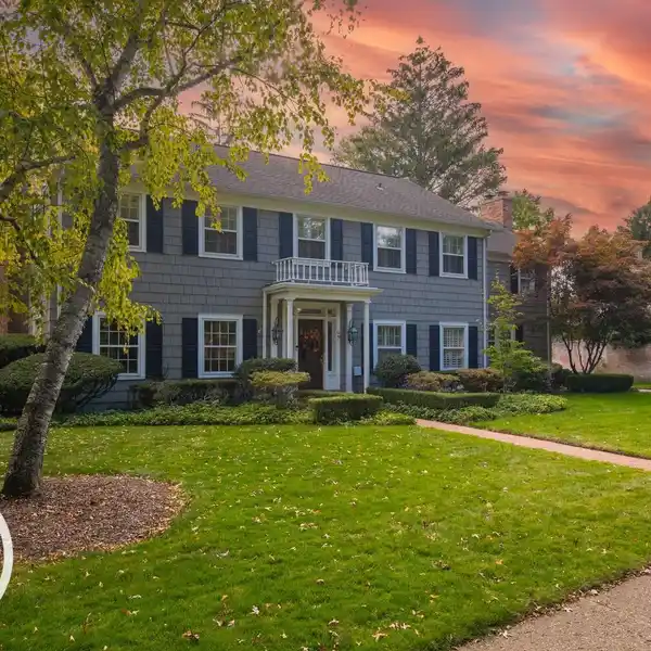 GRAND COLONIAL WITH PRIMARY SUITE & OFFICE IN PRIME FARMS LOCATION