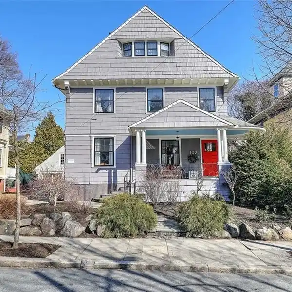 CLASSIC COLLEGE HILL VICTORIAN