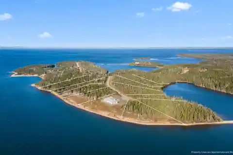 Exclusive Lakefront Private Estate with Private Sandy Beach