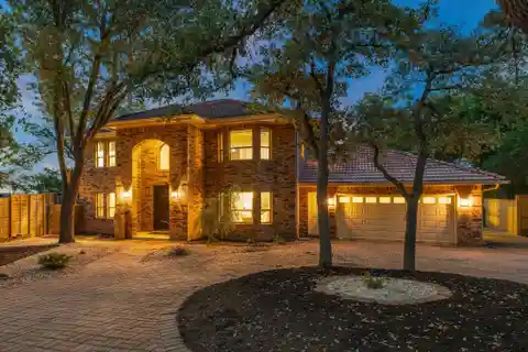 Renovated Home in Private Location