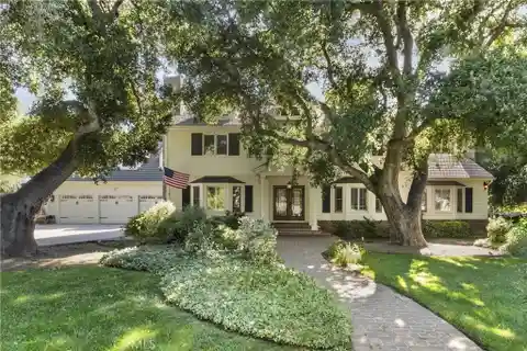 Exquisitely Updated Home in Macmillan Ranch