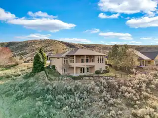 Stunning Retreat in the Boise Foothills