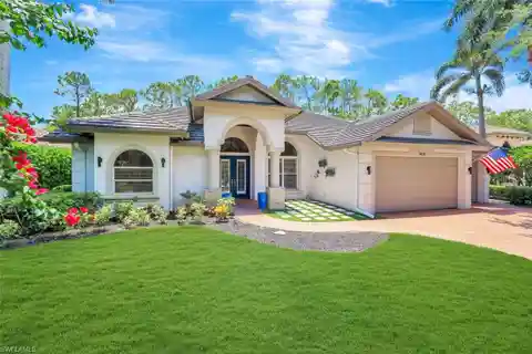 Spacious Elegance in Sought-After Wilshire Lakes