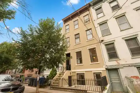20 Foot-Wide Townhouse in the Heart of Hoboken