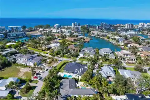 Exquisite Coastal Living