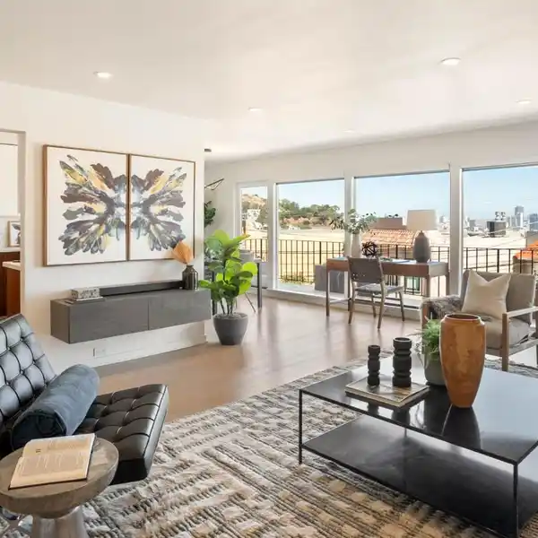 EXCEPTIONAL CONDO WITH CITYSCAPE VIEWS