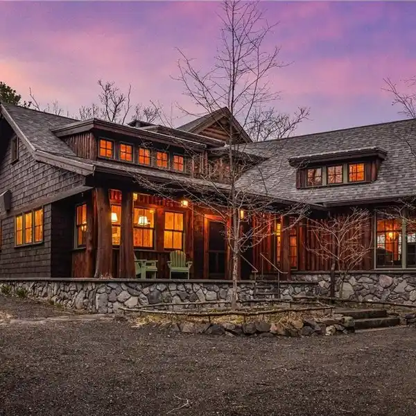 BIRCH POINT LODGE