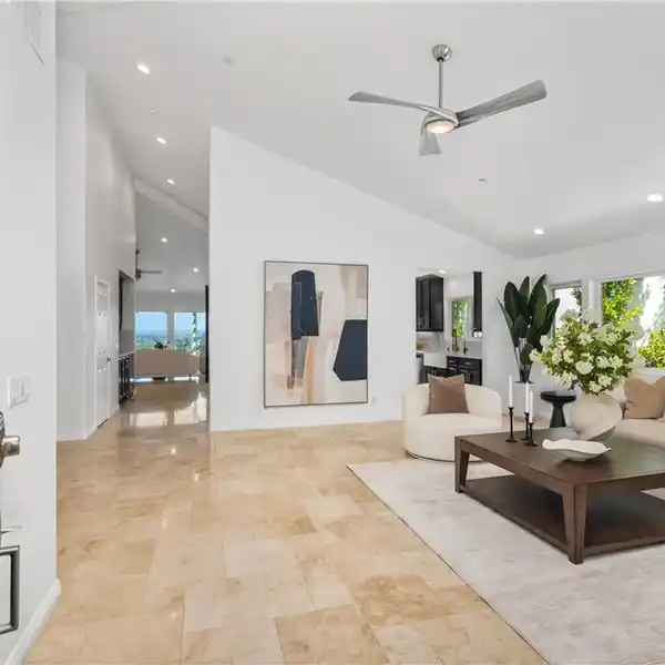 COASTAL LUXURY WITH MESMERIZING VIEWS
