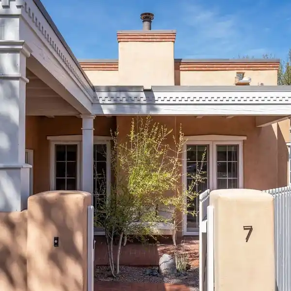 RARE DETACHED CONDOMINIUM IN MANDERFIELD