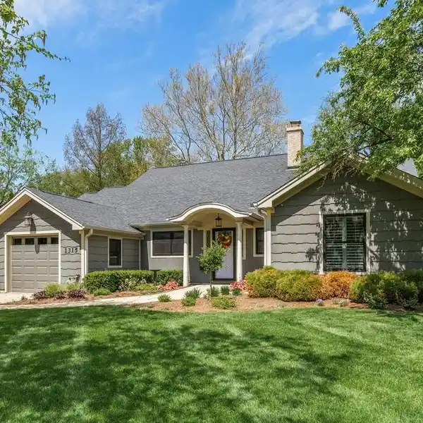 ONE-OF-A-KIND LUXURY RANCH HOME