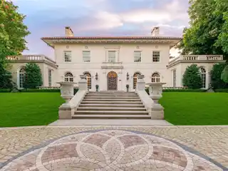 Distinguished Italianate-Style Residence