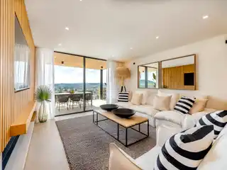 New Luxury Apartment with Panoramic Views in Santa Ponsa