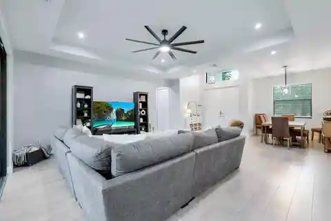 Privacy and Modern Luxury on 2.5 Acres