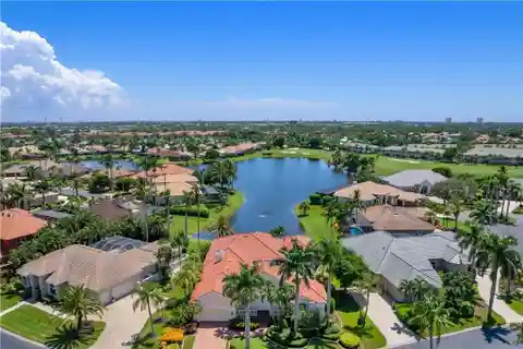 Rare Courtyard-Style Estate