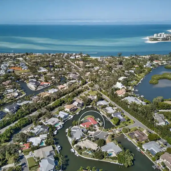 BOATER’S PARADISE ON SIESTA KEY