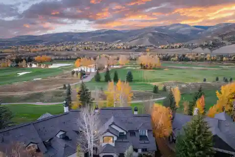 Modern Updates & Classic Mountain Charm | Arrowhead Living