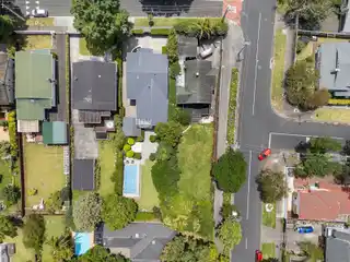 Central Epsom Flat with Endless Potential