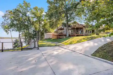 Stunning Custom Built Waterfront Property