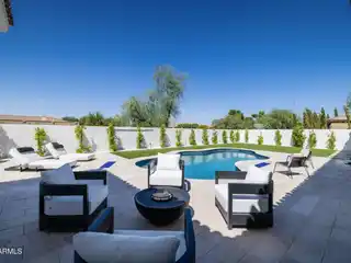 A Perfect Blend of Luxury and Comfort