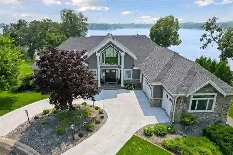 Amazing Lake Minnetonka Home