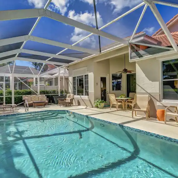 STUNNING FAIRWAY VIEWS OF 3RD & 17TH AT PGA NATIONAL