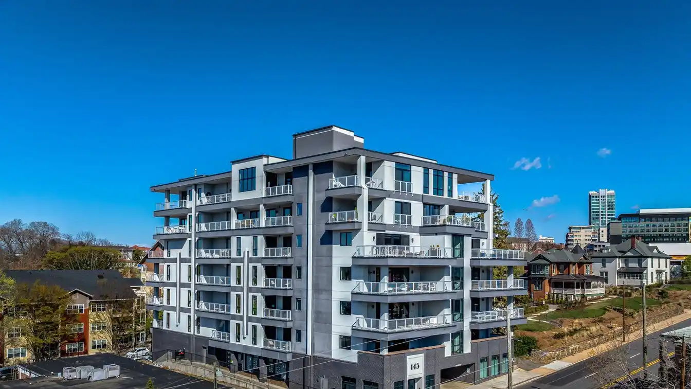 Modern Mountain Luxury in the Heart of Downtown