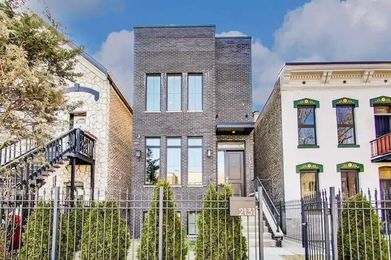 Newer All-brick Home in Ukrainian Village