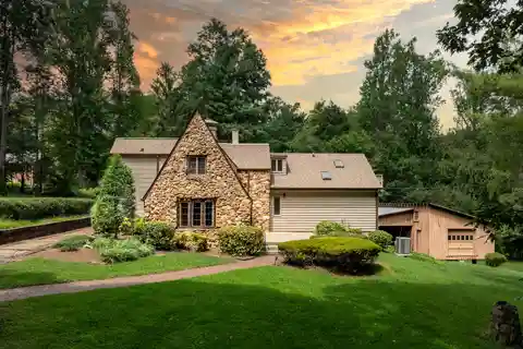 Unique Expansive Retreat in South Asheville