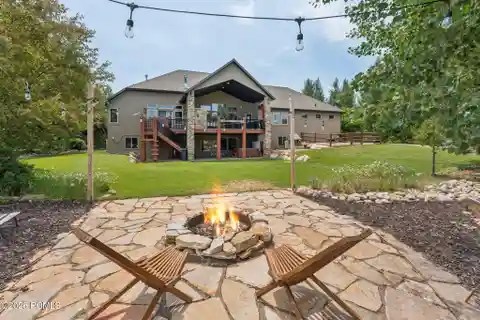 Upscale Finishes with Relaxed Mountain Living