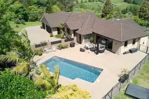 25 Acres of Luxury on the Clifton Peninsula