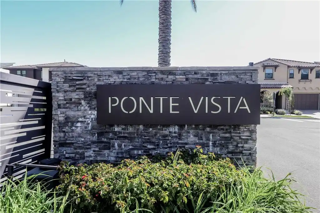 Extraordinary Ponte Vista Residence