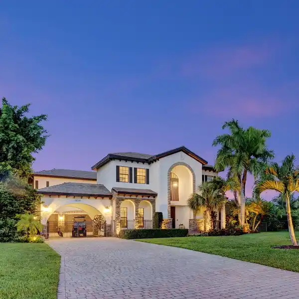 SPACIOUS RETREAT WITH SOLAR SAVINGS