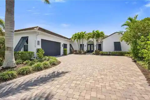 Upscale Living in Fiddler's Creek