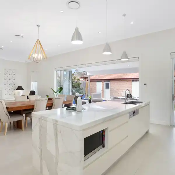 IMMACULATELY RENOVATED FEDERATION HOME