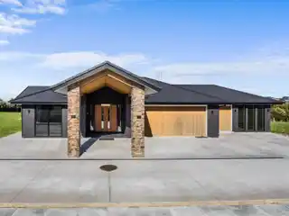 Modern Premium-Quality Family Home
