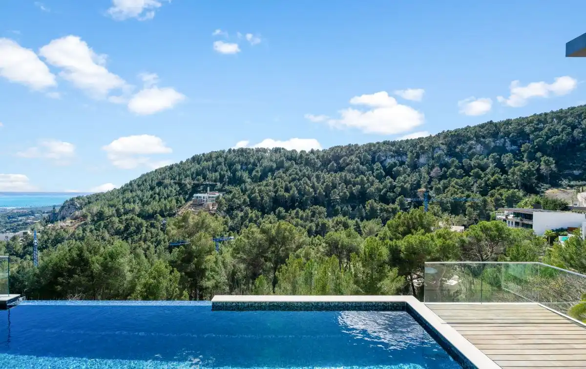Luxury Villa with Two Pools and Sea Views in Exclusive Son Vida