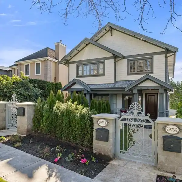 AN ELEVATED WESTSIDE LIFESTYLE