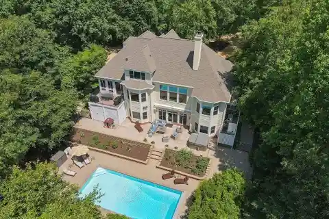 Private Retreat in Stonehouse at Mill Pond