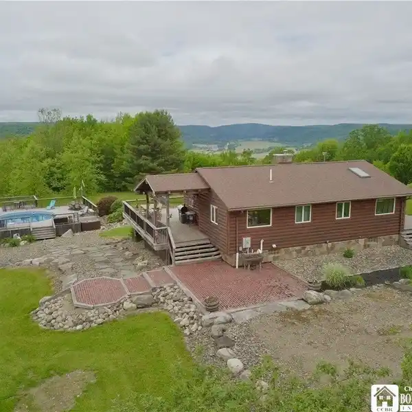 PICTURESQUE COUNTRY LIVING ON 77 ACRES