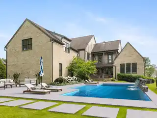 Privacy and Luxury on a Peaceful Cul-De-Sac