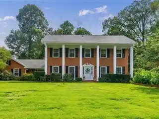 Beautiful Home in Sandy Springs