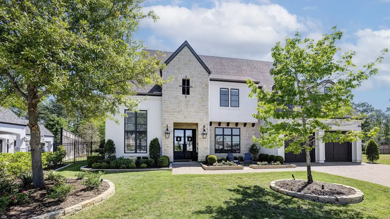 Beautiful Custom Home on an Oversized Lot