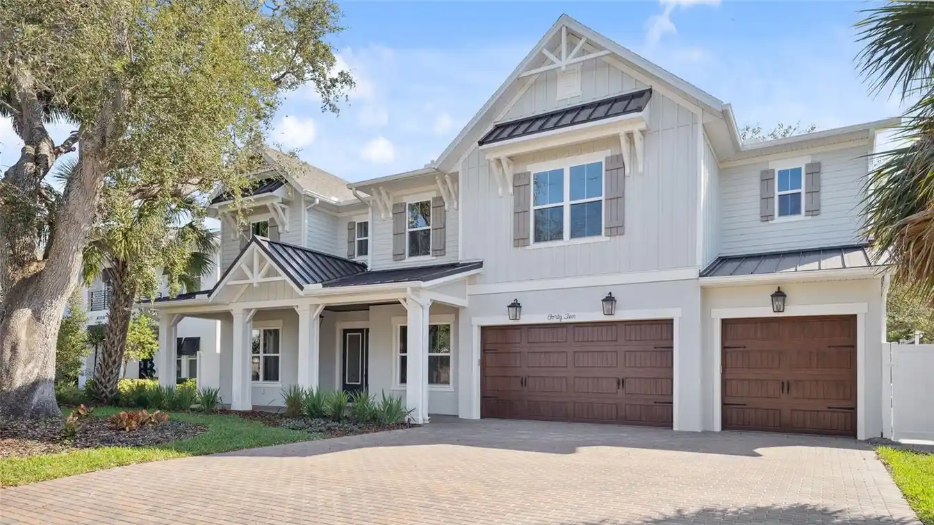 Luxurious New Construction in the Heart of South Tampa