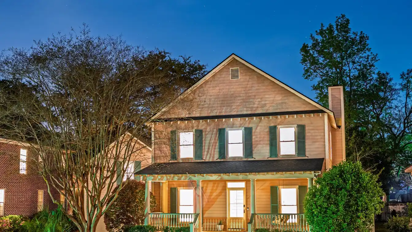 Lovely Home in a Quaint Neighborhood